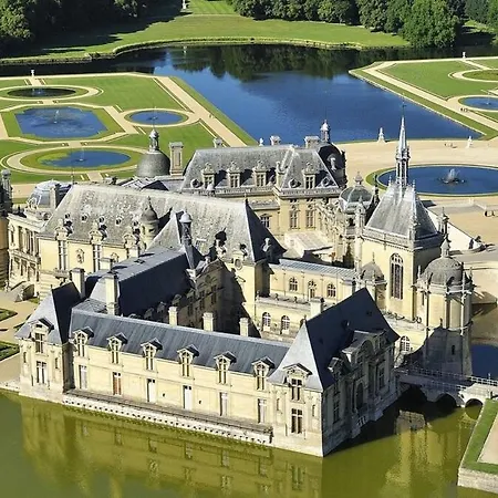 Elegant And Cosy Apartment, Center Of * Chantilly